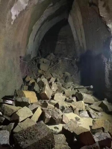 潮州洞采掘進(jìn)爆破金屬礦