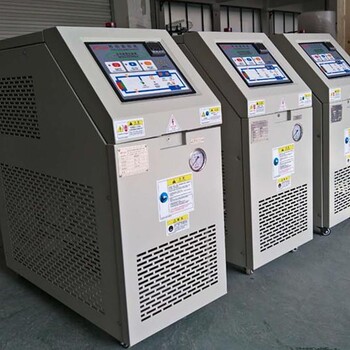 循環(huán)式油加熱器?？谟脱h(huán)溫度控制機(jī)廠家