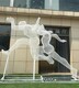 抽象不锈钢舞蹈人标志雕塑图
