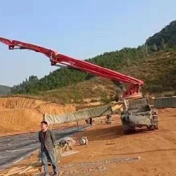 桂林哪里有二手拖泵混凝土输送泵费用计算