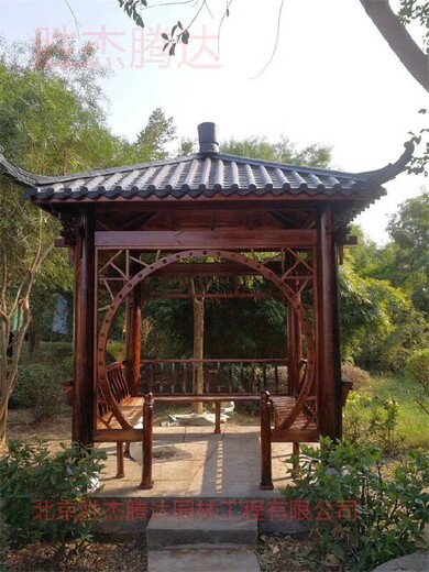 通州屋頂庭院綠化設(shè)計(jì)防腐木亭子