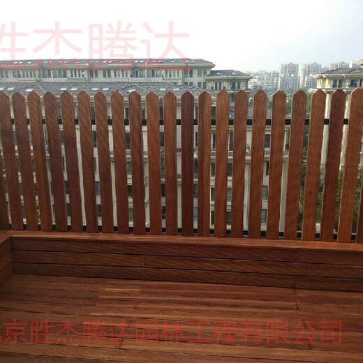 懷柔私家花園設(shè)計防腐木柵欄塑木柵欄