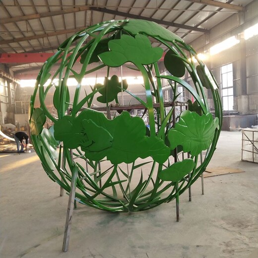 不锈钢发光镂空球雕塑定制厂家