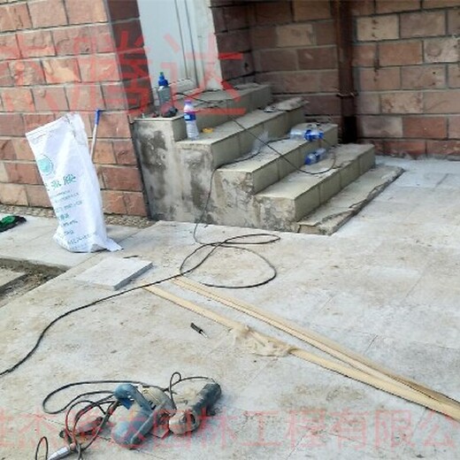 昌平阳台庭院绿化设计渗水砖铺装