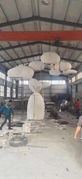 不銹鋼鏡面鵝卵石雕塑供應商,不銹鋼鏡面鵝卵石雕塑報價