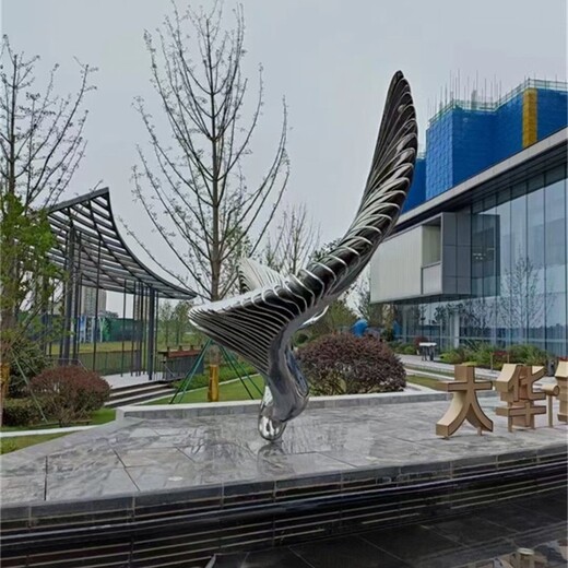 曲阳县钢管不锈钢翅膀雕塑制作厂家