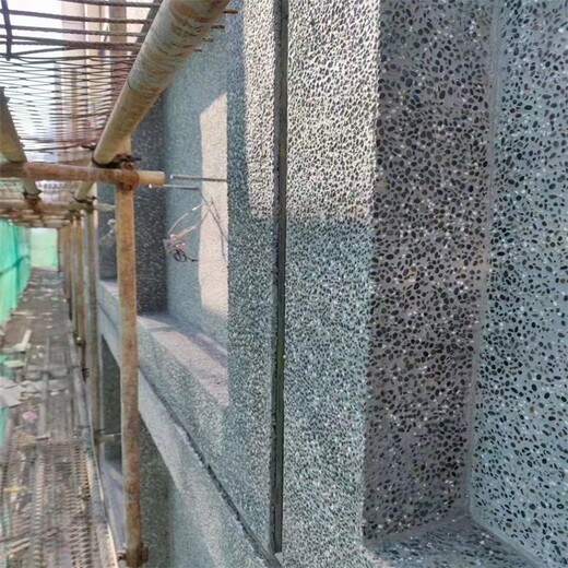 济南公园水洗石地坪、墙面水洗石材料厂家