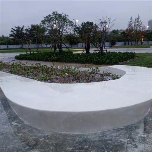 湖南泰科砼石花坛、坐凳现场制作安装
