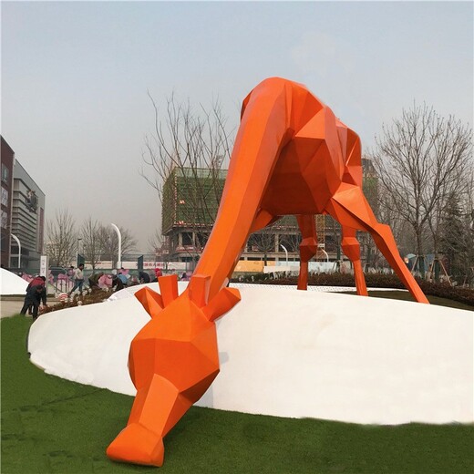 不锈钢切面长颈鹿雕塑大型动物景观摆件制作厂家