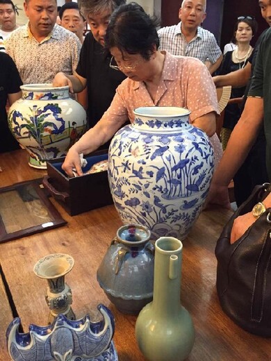 陜西鼻煙壺上門收購(gòu)