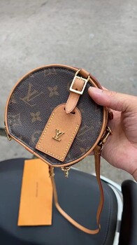 運城收奢侈品行情好-影響二手價格的原因分析