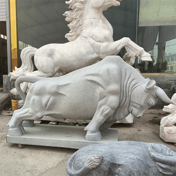 曲阳县供应园林石牛雕塑，开荒牛雕塑,石雕动物大全