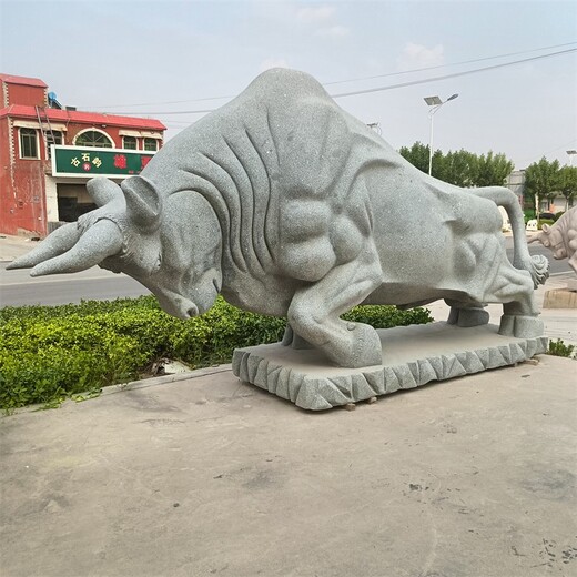 曲阳县大理石石牛雕塑，开荒牛雕塑加工厂