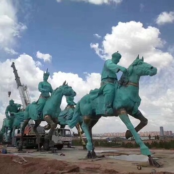 定制内蒙古骑马人雕塑价格,销售内蒙古骑马人雕塑多少钱一个