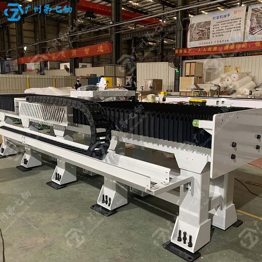 定制方案機(jī)器人行走軸,機(jī)器人軌道生產(chǎn)廠家