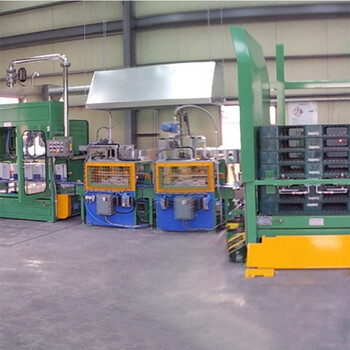 10公斤液面式多用途壓蓋機(jī)_防水劑壓蓋機(jī)