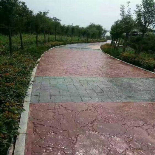 宿遷室內壓花地坪包工包料，美麗村莊彩色壓模路面鋪裝建設