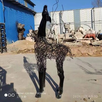 鋼絲鹿雕塑，鐵絲鏤空鹿雕塑制作廠家