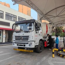 六缸机东风9方后八轮罐车拉10方