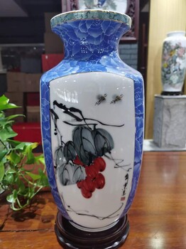 齊秉慧、李日銘兩位大師全力創(chuàng)作《白石家傳·四方泰瓶》
