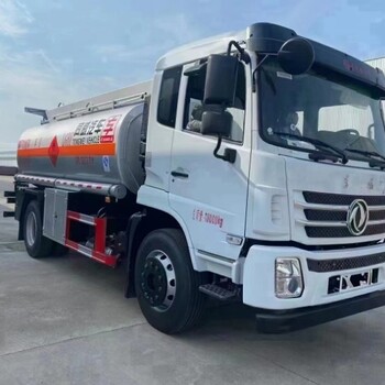 廣東上藍(lán)牌的油罐車多少錢一臺(tái)