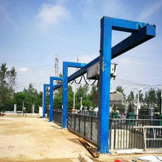 材質(zhì)304不銹鋼Q235碳鋼材質(zhì)回轉(zhuǎn)式清污機