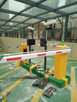 銅川市百勝道閘售后，百勝智慧停車系統(tǒng)，百勝道閘售后電話