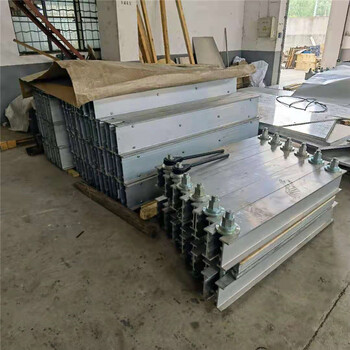 礦用皮帶硫化機(jī)電熱式防爆皮帶接頭硫化機(jī)輸送帶全自動(dòng)水冷修補(bǔ)機(jī)