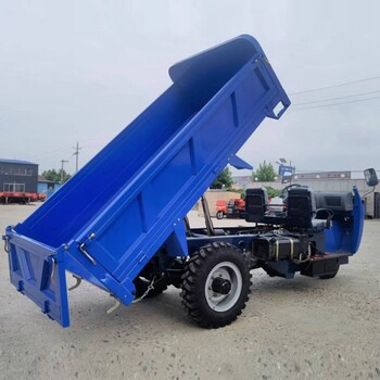 軸傳動(dòng)柴油三輪工程車25馬力工地用三輪車工程自卸式三輪車