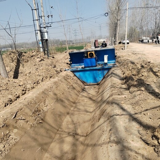 公路排水沟现浇滑模机混凝土浇筑滑模机水利排水渠道成型机