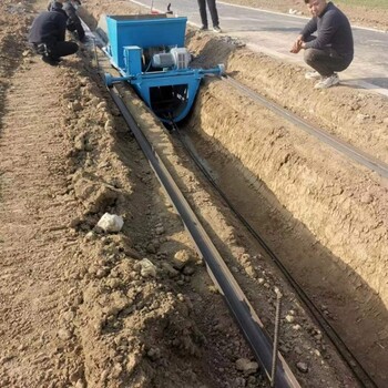 水泥溝渠成型機梯形水渠滑膜機廠家農村溝渠排水溝滑膜機
