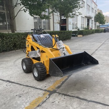 出口小型滑移式裝載機(jī)迷你滑移式裝載車380型輪式多功能滑移鏟車