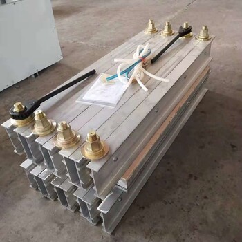 供應(yīng)臥式硫化機(jī)皮帶斷裂接頭機(jī)電熱式硫化機(jī)價(jià)格