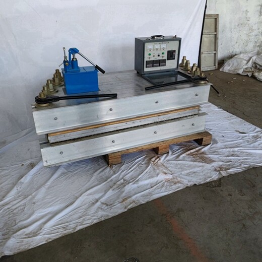 工業(yè)輸送帶硫化機(jī)煤礦用皮帶硫化機(jī)DSLJ型電熱式硫化機(jī)