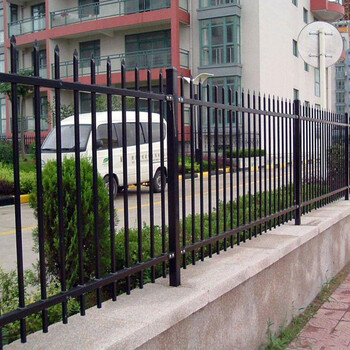 武漢鑄鐵鐵藝圍墻護欄價格校園圍墻鋅鋼護欄廠家學(xué)校鋅鋼