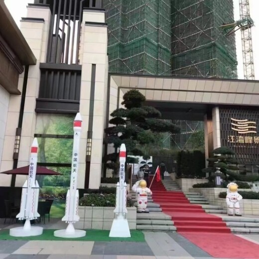 青島扭蛋機出租娃娃機租賃街機對打出租桌上足球出租