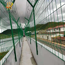 巡逻道铁丝围栏网、内外监墙高度戒备区隔离网、放风场隔离网、禁地保护区围栏的安装方式