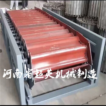 大傾角鏈板輸送機(jī)鵝卵石、采石場的鏈板給料機(jī)