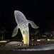 大型不锈钢鲸鱼雕塑，抽象镂空鲸鱼雕塑生产厂家