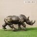玻璃钢仿真犀牛雕塑，动物雕塑犀牛