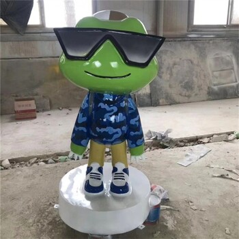 玻璃鋼青蛙雕塑，卡通青蛙雕塑
