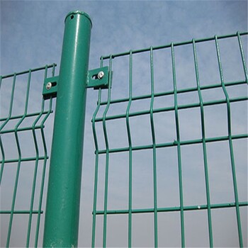 果园双边丝围栏网的规格参数