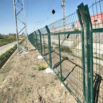 淮北鐵路隔離柵8001型鐵路圍網(wǎng)廠家規(guī)格