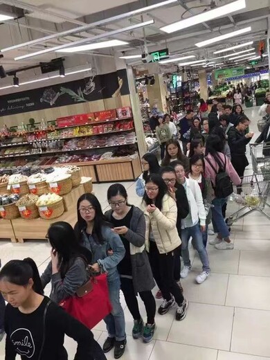广西柳州出国劳务爱尔兰超市招库管理货员包吃住年薪28万以上