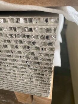 宜宾黑金刚石塑墙板铝蜂窝木饰面实心碳晶板生产厂家