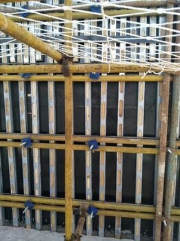 建筑加固鋼木龍骨廠家泰泓鋼木龍骨生產(chǎn)廠家