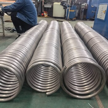 加工TA2大口径薄壁钛盘管工业化工管道加热冷却钛盘管