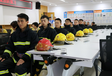 四川成都彭州培训专职消防员司机年薪15万保底包吃住培训后包就业