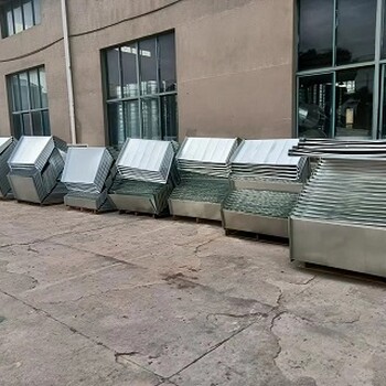 南京鍍鋅風(fēng)管廠家，南京焊接風(fēng)管加工廠，南京油煙風(fēng)管價(jià)格