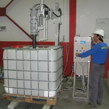 全自动液下式压盖机1200L吨桶稀释剂压盖机
